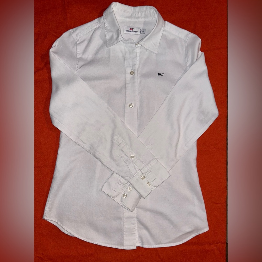 Juniors Vineyard Vines White collared button down blouse, size 00